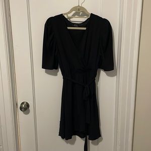 Vici black short sleeve tie waist dress